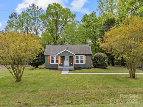 Exterior - 2222 Moose Rd, Kannapolis, NC 28083 photo 9 of 12
