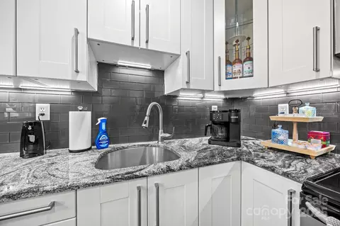 Kitchen - 2222 Moose Rd, Kannapolis, NC 28083 photo 6 of 7