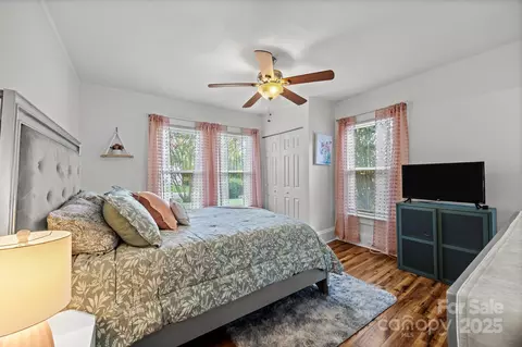 Bedroom - 2222 Moose Rd, Kannapolis, NC 28083 photo 2 of 4