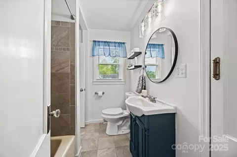 Bath - 2222 Moose Rd, Kannapolis, NC 28083 photo 1 of 3