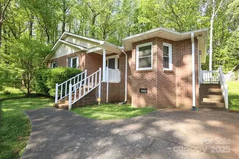 1730 Deer St, Charlotte, NC 28214