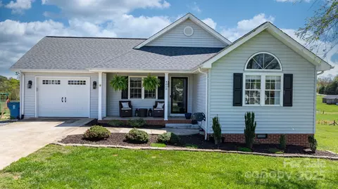 4808 Thoreau Dr, Conover, NC 28613