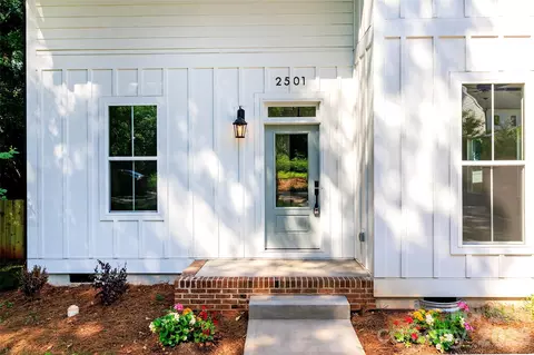 2501 Elon St, Charlotte, NC 28208