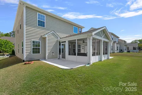 Exterior - 9867 Travertine Trl, Davidson, NC 28036 photo 5 of 6