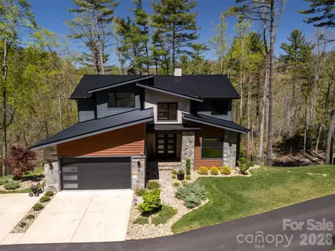 42 Spring Cove Rd, Asheville, NC 28804