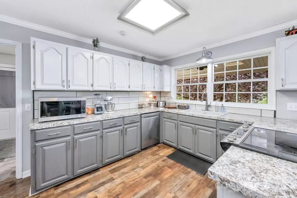 Kitchen - 295 Antigua Dr, Moravian Falls, NC 28654 photo 3 of 4