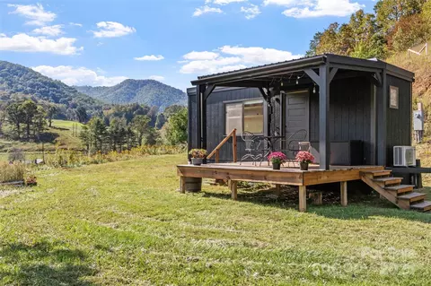 41 Hawks Ridge Est, Burnsville, NC 28714