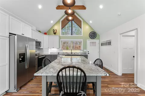 311 Feedrock Rd, Brevard, NC 28712 photo 6