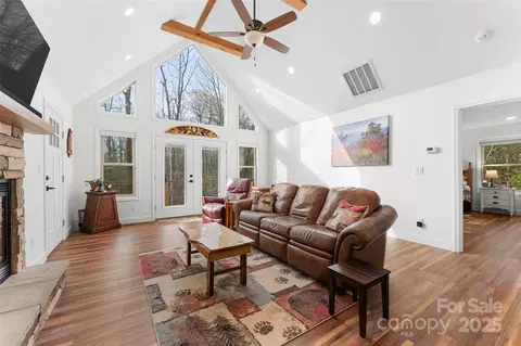 311 Feedrock Rd, Brevard, NC 28712 photo 4