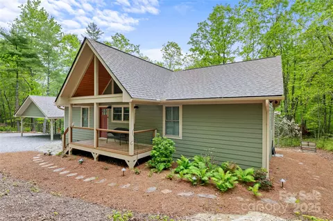 311 Feedrock Rd, Brevard, NC 28712