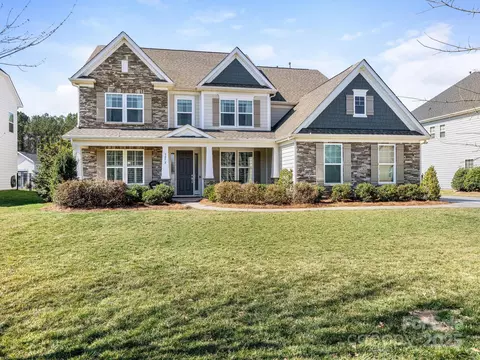 5078 Hyannis Ct, Matthews, NC 28104