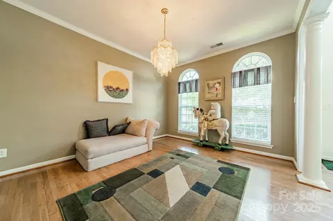 Living - 709 Circle Trace Rd, Monroe, NC 28110 photo 2 of 4