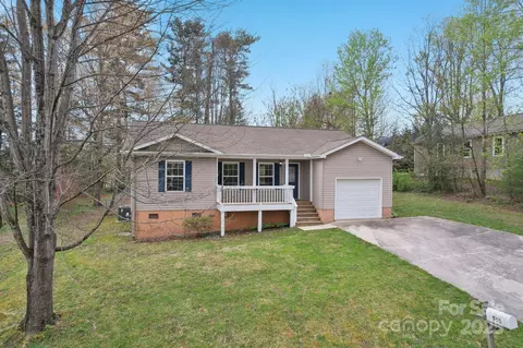 510 Laurel St, Hendersonville, NC 28792