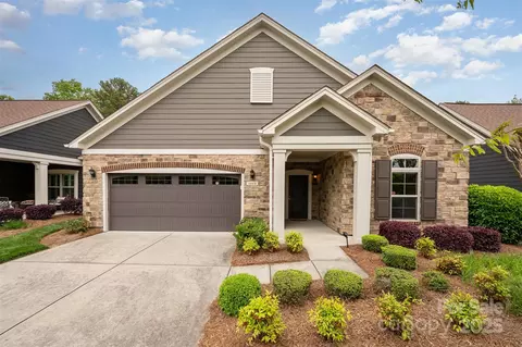 1008 Avalon Pl, Matthews, NC 28104