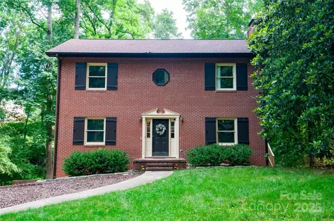 2540 Heritage Cir, Statesville, NC 28625