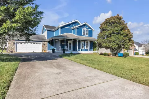 63 Frost Ln, Taylorsville, NC 28681