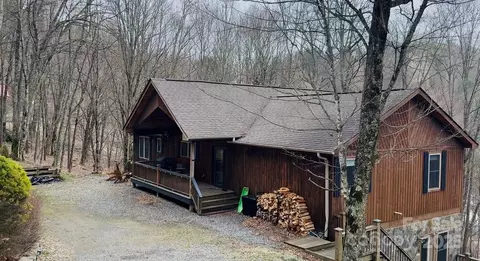 1936 El Miner Dr, Mars Hill, NC 28754