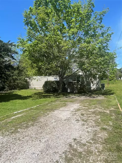 104 Poplar St, Clover, SC 29710