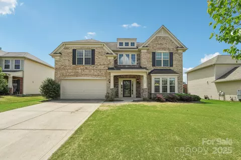 5037 Nighthawk Dr, Fort Mill, SC 29707