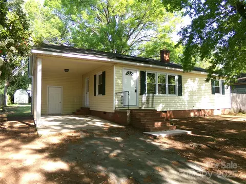 906 N 11th St, Albemarle, NC 28001