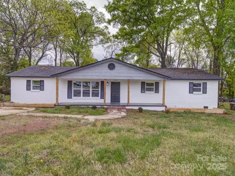 163 Briarcliff Dr, Kannapolis, NC 28081