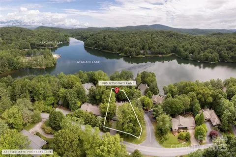 1005 Utsonati Ln, Brevard, NC 28712