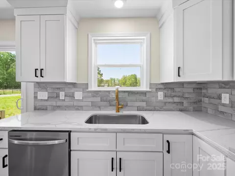 3012 Isle Ln, Monroe, NC 28110 photo 9