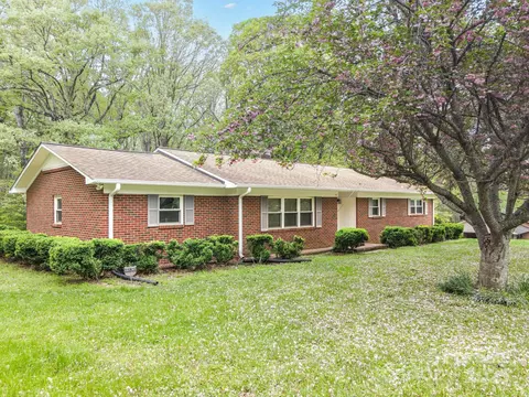 2582 Ivey Church Rd, Lincolnton, NC 28092