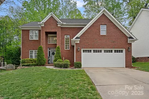 8600 Glade Ct, Huntersville, NC 28078