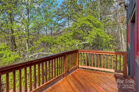 692 Hidden Acres Dr, Marion, NC 28752 photo 11