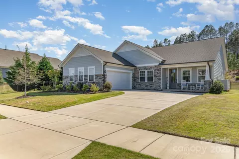 8011 Green Heron Ct, Belmont, NC 28012