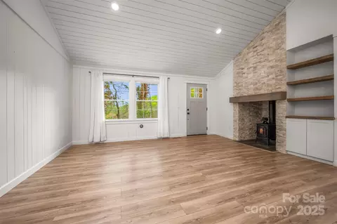 Living - 33 Valhalla Dr, Tryon, NC 28782 photo 1 of 3