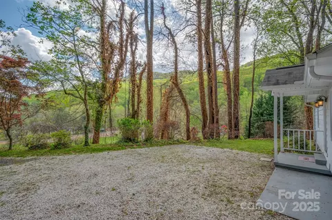 Exterior - 33 Valhalla Dr, Tryon, NC 28782 photo 2 of 4