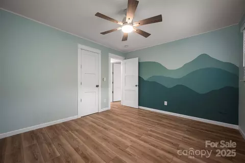 Bedroom - 33 Valhalla Dr, Tryon, NC 28782 photo 4 of 4