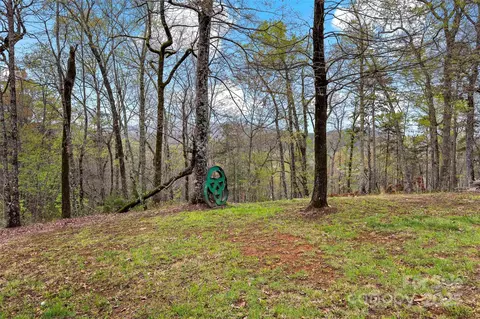 690 Hidden Acres Dr, Marion, NC 28752 photo 4