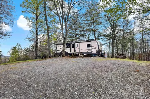 690 Hidden Acres Dr, Marion, NC 28752