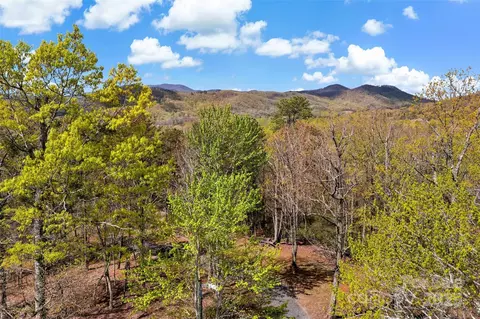 690 Hidden Acres Dr, Marion, NC 28752 photo 9