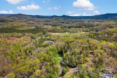 690 Hidden Acres Dr, Marion, NC 28752 photo 12