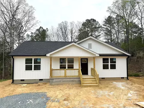 1212 Belmont Circle Dr, Lancaster, SC 29720