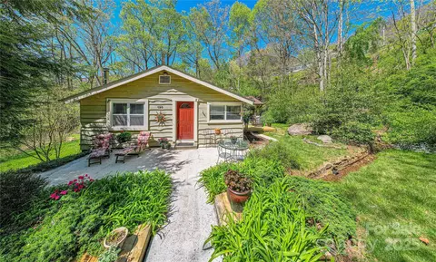 190 Cisco Rd, Asheville, NC 28805