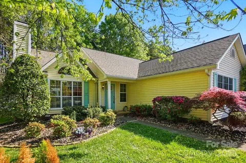 6307 Old Corral St, Charlotte, NC 28277