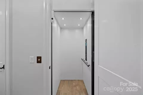 Entry Way - 503 Walnut St, Davidson, NC 28036 photo 4 of 7