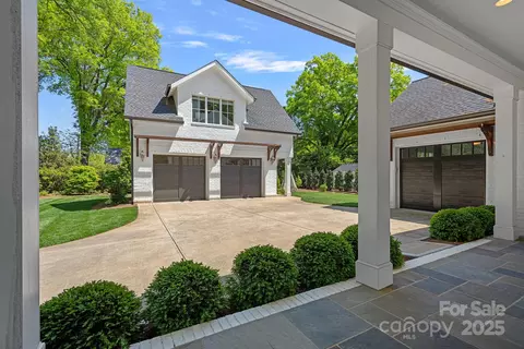 Exterior - 503 Walnut St, Davidson, NC 28036 photo 4 of 6