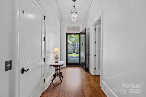 Entry Way - 503 Walnut St, Davidson, NC 28036 photo 3 of 7