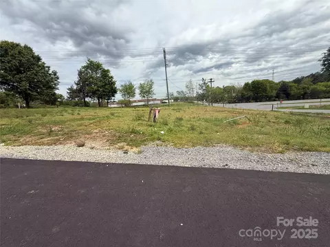 404 Elizabeth Ln, Gastonia, NC 28052