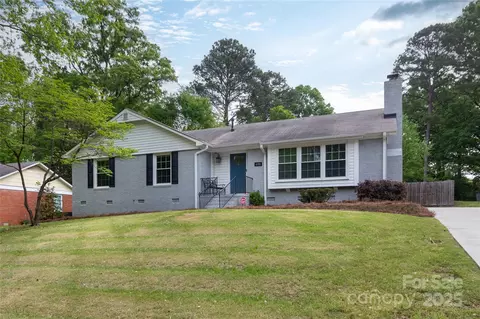 6701 Highbrook Dr, Charlotte, NC 28212