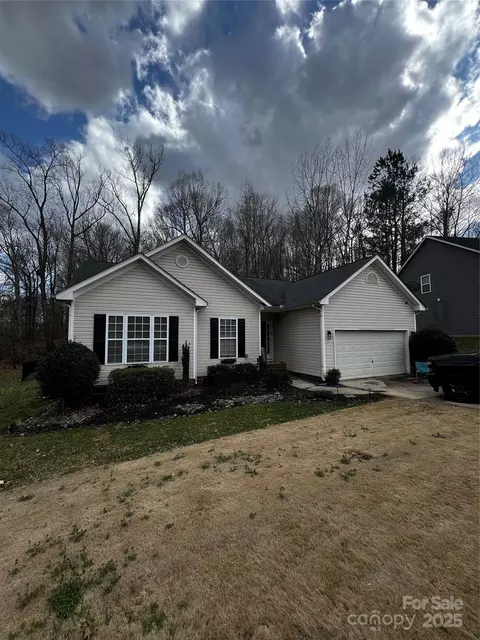 109 Missouri Ln, Mount Holly, NC 28120
