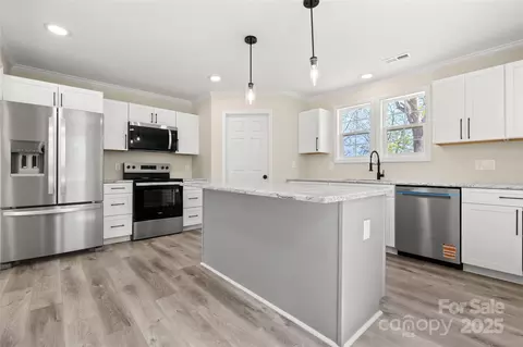 6525 Kershaw Camden Hwy, Heath Springs, SC 29058