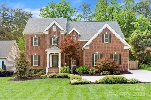 6201 Creola Rd, Charlotte, NC 28270