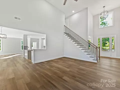 Living - 3308 Watkins Rd, Monroe, NC 28110 photo 2 of 7